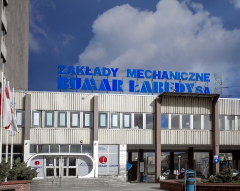 Rozwiązano ZPS „Bumar-Łabędy”, włączając go ponownie do Zakładów Mechanicznych „Bumar-Łabędy” w Gliwicach.